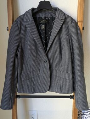 Zhrill Women's Gray Pinstripe Single-Button Blazer - Size M